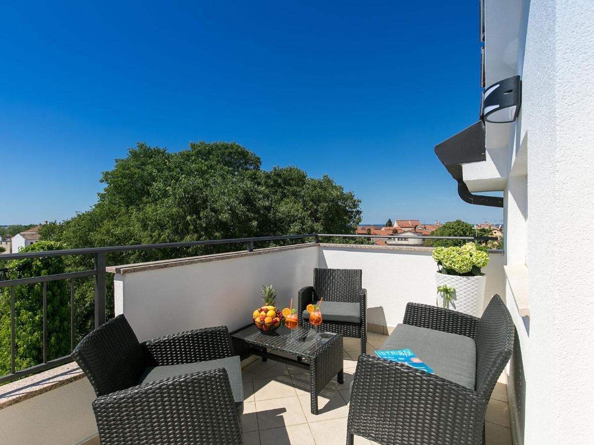 Apartment Labinjan Пореч Екстериор снимка