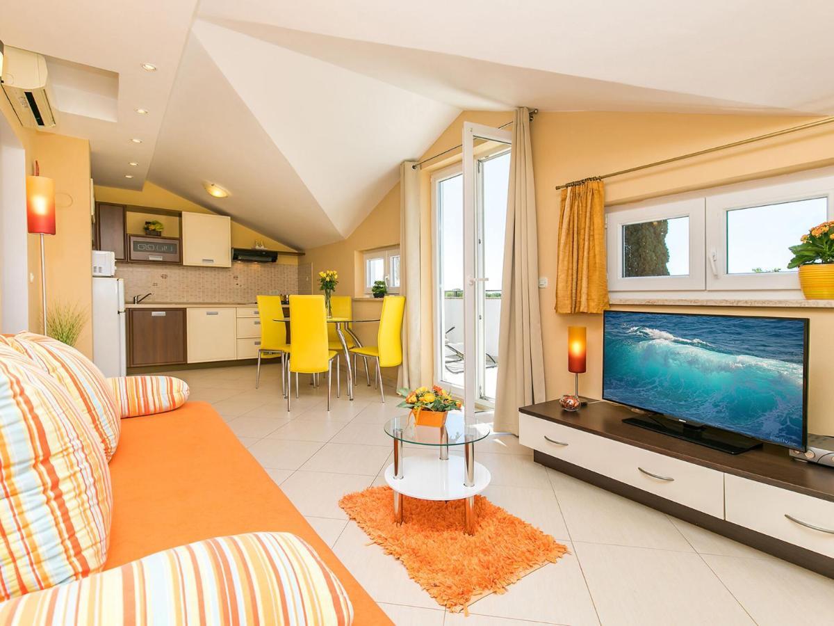Apartment Labinjan Пореч Екстериор снимка